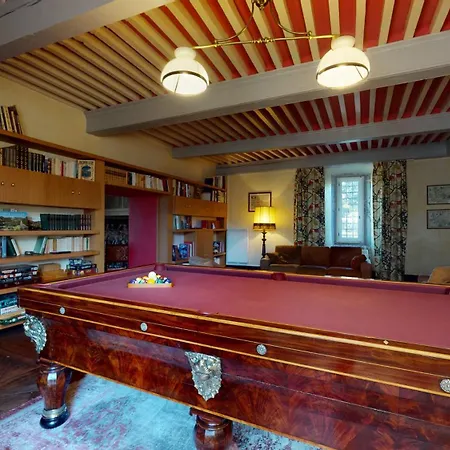 Chateau Du Chambon ヴィラ